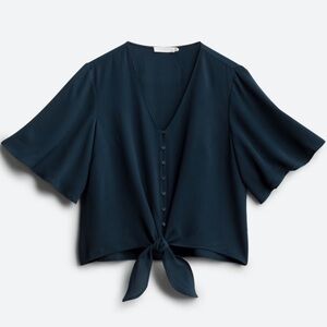 NWT LUSH x Stitchfix Krisantha Tie Front Blouse - Navy, Medium